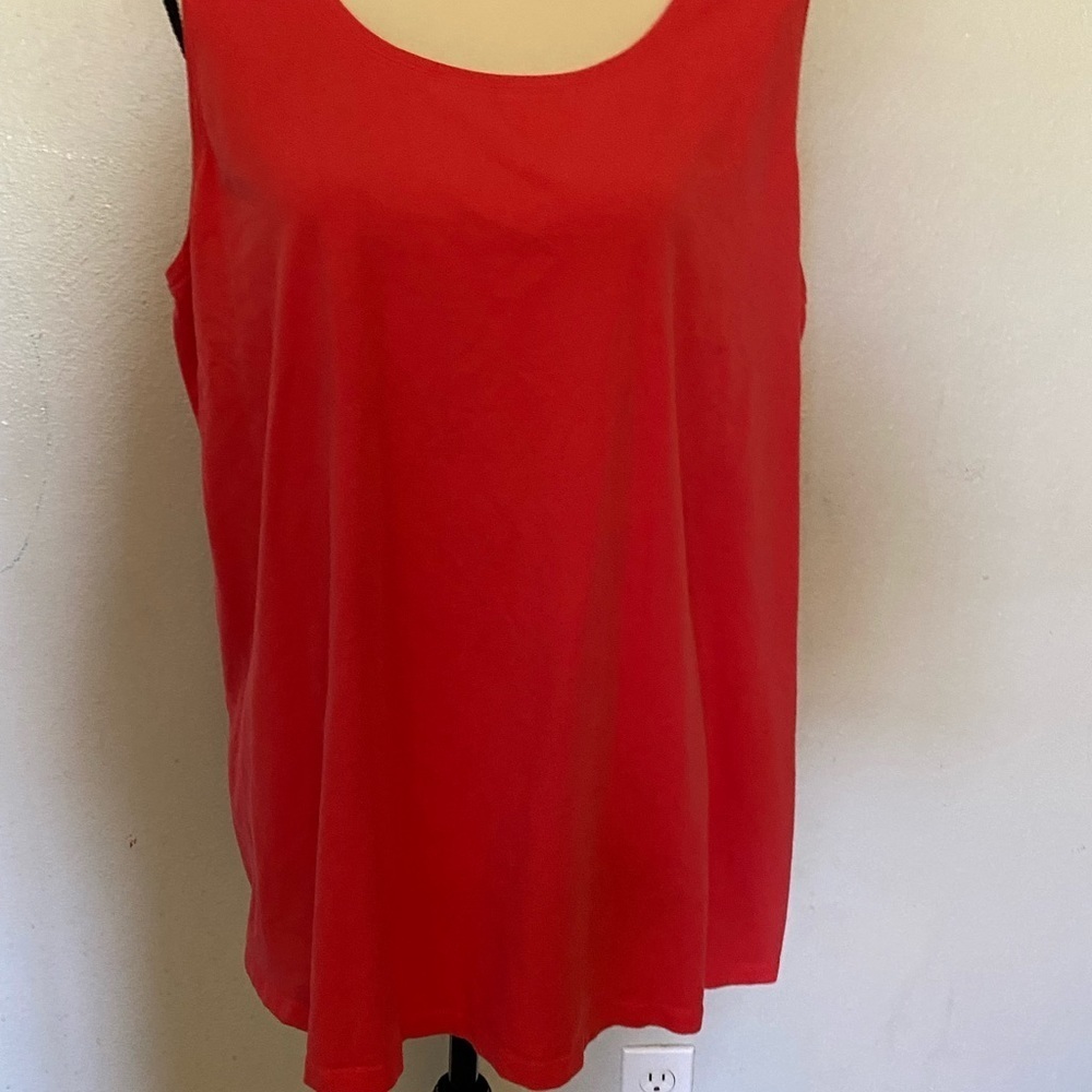 Catherine's size 2X red top - Picture 11 of 11
